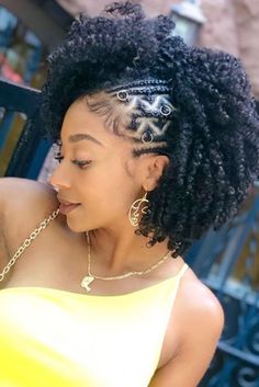 Hair Twist Styles Natural, Twist Styles Natural Hair, Side Cornrows, Curly Crochet Hair Styles, Twist Styles