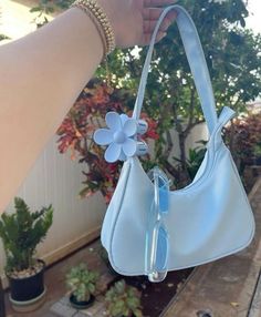 Cool Bags Aesthetic, Cute Handbags Aesthetic, Summer Bag Aesthetic, Aesthetic Bags Handbags, Cute Purses Aesthetic, Cute Bags Aesthetic, Aesthetic Blueberry, Aesthetic Purses, Aesthetic Purse