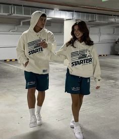 Outfit Pareja, Sara Cameron, Fashion For School, Nyc Fashion Winter, Couple Streetwear, Streetwear Couple