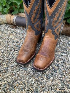 Shaft Height: 12" Foot: Leather Toe: Cowboy Square Outsole: Redline 3 Heel: Cowboy California Cowboy, Womens Western Hats, Womens Ball Caps, Leather Boots For Men, Quality Leather Boots, Mens Work Shoes, Womens Work Boots, Work Shoes Women, Western Store