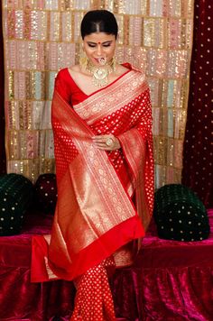 "New Red Beautiful Silk Sari | Bollywood Designer Handmade BANARASI Saree for women | Silk Saree | Party wear Saree | Saree with Blouse About the Saree - It has an enduring handloom katan weave. Handloom technique involves the hand -weaving process for each motifs separately. It takes longer on the handloom  as it has a human involvement to have a fine designs ,which make fabric rich and luxurious. HAPPY CUSTOMER SHARE WITH ME :-  https://www.instagram.com/reel/Cf4IScvIPLn/?igshid=YmMyMTA2M2Y= Speciality - A full woven in gold/ silver zari . Fabric - Pure Katan Silk Color - Deep Red  Length - 5.6Metres Width - 45 inches. Blouse - Saree comes with its own blouse piece .The model is wearing a separate made-to-measure blouse for styling purposes. Clean - Only Dry Clean Promise - Silk Banarasi Silk Saree Party Wear, Saree Party Wear, Saree For Women, Blouse Saree, Party Wear Saree, Ethnic Sarees, Wedding Saree Indian, Party Kleidung, Red Saree