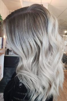 Hair Dies Ideas Blonde, Bleached Hair Ideas, Global Hairstyles, Bleach Damaged Hair, Icey Blonde, Bleached Hair Repair, Hair Elixir, Bleaching Your Hair, Hair Repair Mask