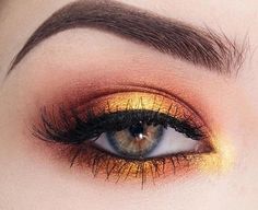 Bright Sunset Makeup, Yellow Makeup, Orange Makeup, Glitter Eyeliner, Beauty Make-up