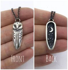 Owl Necklace / Sterling Silver Owl Pendant / Barned Owl / Gift - Etsy Owl Outfit, Barn Owl Necklace, Barn Owl Art, Owl Accessories, Sterling Silver Owl, Owl Pendant Necklace, Owl Gifts, Estilo Hippie, Silver Owl