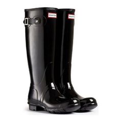 Nwt Hunter Black Original Tall Gloss Rain Boots Size 7. Waterproof Handcrafted From 28 Parts Polyester Lining Rubber Outsole With Hunter Original Tread Pattern Crafted From Natural Vulcanised Rubber With Gloss Finish New Wide Calf Rain Boots, Nordstrom Boots, Womens Hunter Boots, Black Hunter Boots, Hunter Boot, Boating Outfit, Hunter Rain Boots, Wellington Boots, Women Hunters