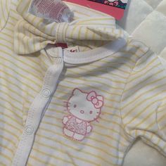 Nwt, Hello Kitty Has Glitter Outline Baby Hello Kitty Clothes, Hello Kitty Baby Clothes, Sanrio Yellow, Mix Baby Girl, Hello Kitty Baby, Kitty Clothes, Hello Kitty Clothes, Kitty Baby, Mixed Babies