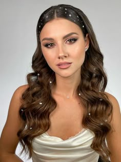 Sleek Prom Hair, Cute Prom Hairstyles, Simple Prom Hair, Prom Hair Down, Formal Hair, Hoco Hairstyles, Smink Inspiration, Quince Hairstyles, Prom 2024