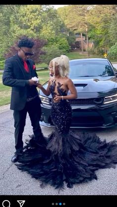 Hairstyle Black, Top Prom Dresses, Feather Prom Dress, Girls Volleyball, Prom Couples