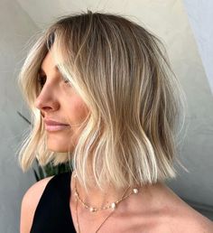 Balyage Short Hair Blonde Bob, Natural Blonde Balayage Bob, Short Blended Blonde Hair, Short Soft Blonde Hair, Short Buttery Blonde Hair, Blonde Long Bob Balayage, Short Blonde Hair Dimension, Short Hair Lived In Blonde, Blonde Ombré Bob