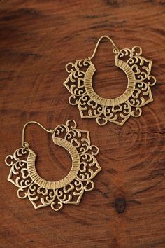 Earrings Gold Hoops, Magical Jewelry, Gold Ring Designs, Silver Jewelry Fashion, Rajasthan India, Earrings Statement, Earrings Boho, Simple Earrings, Brass Earrings