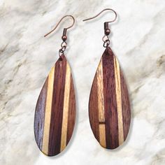 Teardrop inlay wood earrings Hibbing Minnesota, Just Yourself, Wood Jewelery, Oak And Walnut, Holiday List, Earring Ideas, Wooden Projects, Wood Inlay, Wood Work