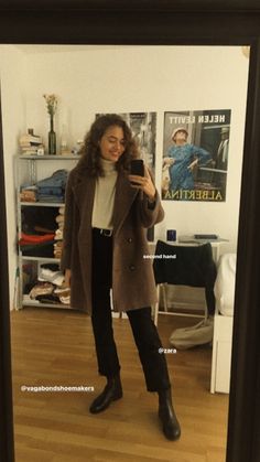 Haircut Glasses, Queer Haircut, Mode Dope, Sweater Outfit, Wardrobe Tips, Outfits Chic, Nice Style, Street Style Inspiration, 가을 패션