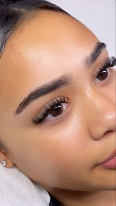 follow @rromiirl for more💋 Cute Short Eyelash Extensions, Eyelash Extensions Styles Short, Small Wispy Lashes, Short Classic Lash Extensions, Short Natural Lash Extensions, Wispy Lash Extensions Styles, Natural Wispy Lashes