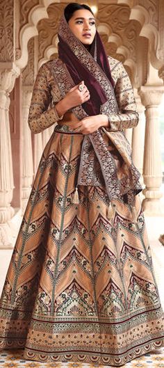 Beige and Brown color Lehenga in Kanjeevaram Silk fabric with Weaving, Zari work Luxury Katan Silk Lehenga With Zari Weaving, Reception Lehenga, Engagement Reception, Zari Work, Wedding Lehenga, Reception Wedding, Waist Chain, Brown Fashion, Salwar Kameez