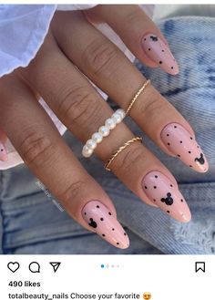 Disney Nail Ideas, Simple Disney Nails, White Nail Design, Disney Princess Nails, Disney Nail Designs, Mickey Mouse Nails