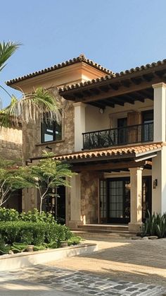 Modern Arizona Home Exterior, Modern Mexican Style Homes, Home Ideas Exterior, Houses With Balconies, Small Home Designs, Modern Elevation Design