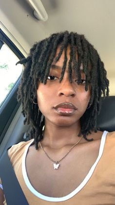 Woman With Dreadlocks, Short Dreads, Picture Day Hair, Pelo Afro, Dreadlock Hairstyles, 4c Hairstyles, Locs Hairstyles, Hair Reference