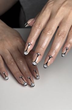 Black and white abstract gel design Black And White Nails, Almond Acrylic, Abstract Nail Art, Striped Nails, Almond Acrylic Nails, Gel Designs, Nail Inspiration, Black And White Abstract, Art Movement