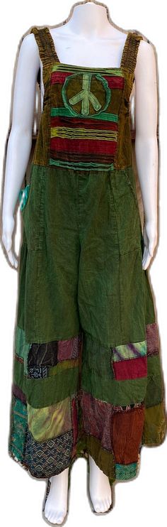 Summer Cotton Patchwork Overalls, Green Patchwork Bottoms For Summer, Summer Cotton Overalls With Patchwork, Summer Green Patchwork Bottoms, Green Patchwork Pants For Spring, Bohemian Patchwork Overalls For Spring, Multicolor Cotton Overalls With Patchwork, Multicolor Cotton Pants With Patch Pockets, Summer Patchwork Overalls