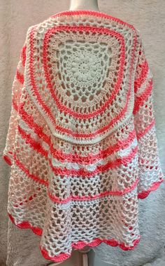 Pink Machine, Fall Poncho, شال كروشيه, Mandala Boho, Womens Poncho, Scrap Busters, Front Post Double Crochet, I Love This Yarn, Poncho Pattern