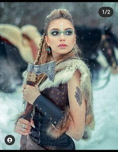 Ren Faire Outfit Ideas, Fairy Spiritual, Viking Costume Ideas, Faire Outfit, Viking Warrior Woman, Viking Pagan, Ren Faire Outfits, Viking Warriors, Dungeon Master's Guide