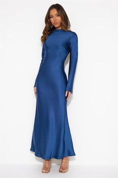 Long Sleeve Maxi Satin Dress, Vintage Formal Dresses Long Classy, Modest Maxi Dresses, Glitter Prom Dresses, The Royal Wedding, Marine Uniform, Modest Summer, Royal Dresses, Short Summer Dresses