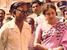 zia & mrs Ziaur Rahman, Khaleda Zia, English Talk, Bangladesh Flag, Henna Body Art, Fashion Suits, Great Leaders, Freedom Fighters