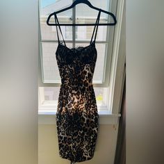 This Is A Really Pretty Dress Brand New With Tags! Perfect With Black Heels And A Black Blazer! Fitted Leopard Print Cocktail Dress, Fitted Leopard Print Dress For Cocktail, Fitted Leopard Print Midi Dress For Date Night, Fitted Leopard Print Mini Dress, Bp Dress, Aztec Print Maxi Dress, Red Dress Sleeves, White Floral Print Dress, Chloe Dress