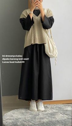 Modest Dresses And Skirts Outfit, Style Kampus, Hijabi Fashion Dress, Outfit Skirt Hijab, Ootd Bukber, Muslimah Outfit Ideas, Dress Korean Style Hijab, Dress Hijab Simple, Outfit Bukber