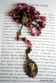 Beautiful Rosaries, Catholic Icons, Catholic Symbols, Rosary Case, Sacred Jewelry, Pearl Rosary, Praying The Rosary, Holy Rosary, Blessed Mother Mary