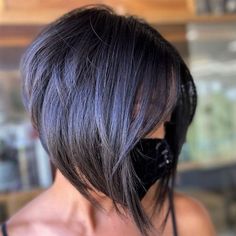 Bob Inversat, One Length Haircuts, Κούρεμα Bob, Asymmetrical Haircut, Textured Haircut, Short Hair Trends, Lob Haircut, Penteado Cabelo Curto