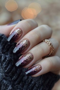 50 Creative Autumn Nail Designs to Inspire Your Next Look - Latest & Trendy Nail Designs November Nails Sparkle, Glitter Fall Nail Designs, Cat Eye Nails For Fall, Mascarade Nails, Fashion Nail Designs, Autumn Nails Ideas 2024, Cat Eye Fall Nail Designs, Gold Leaf Nail Designs, Fall Nails Gold