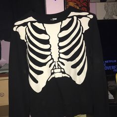 Super Comfy White Long Sleeve Top With Skull Print, Shirt Color, Long Sleeve Shirt, Skeleton, Sleeve Shirt, Colorful Shirts, Long Sleeve Tees, H&m, Long Sleeve Shirts