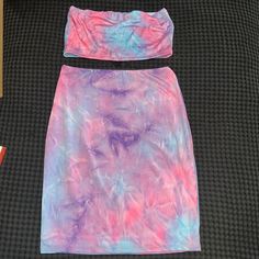 Selling A Shein Tie Dye (Pink Blue Purple) Bodycon Women’s Tube Top/Bandeau With Matching Skirt Set. Comes In A Size Small (4). Slight Stretch. Both Items Were Never Worn, But Tags Were Removed. Excellent Condition. No Stains Or Holes. Polyester Material. Covid, Pet And Smoke Free Household!!!! Purple Bodycon, Matching Skirt Set, Samsung Wallpaper, Tube Top, Polyester Material, Blue Purple, Trendy Outfits, Pink Purple, Stylish Outfits