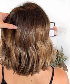 Blonde Hair Transformations, Straight Blonde Hair, Short Brown Hair, Modern Haircuts, Caramel Hair, Brunette Balayage Hair, Brown Hair Balayage, Short Hair Balayage, Hair Inspiration Color