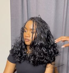 Bob braids , french curls, trending braids Boho Braid Bob Hairstyles, Sew In With Knotless Braids, Box Braids Fancy Hairstyles, Lisa Bonet Braids, Short Curl Braid Hairstyles, Shirt French Curl Braids, French Goddess Braids, Aesthetic French Braids, Bob Braids Hairstyles With Curls