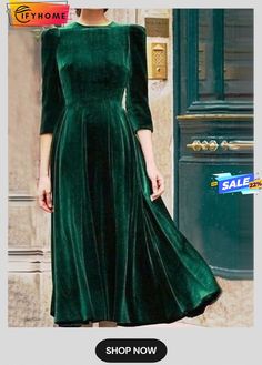 Army Green Vintage Velvet Knitting Dress Vintage Velvet Dress, Walking Down The Street, Green Velvet Dress, Evening Dresses With Sleeves, Evening Dresses Short, Midi Sheath Dress, Winter Trends, Maxi Dress Green, Vintage Velvet