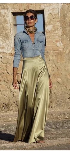 Minimalisticky Chic, Looks Adidas, Mode Boho, Moda Chic, A Skirt, 가을 패션, Fashion Over 50, Skirt Outfits