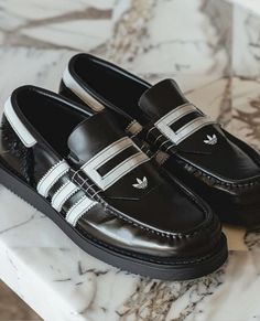 Adidas originals loafers concept Concept Shoes, Ugly Shoes, Superstars Shoes, Shoe Wishlist, Men Stylish Dress