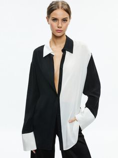 Willa Placket Top In Black/off White | Alice And Olivia Oversized Modern Formal Blouse, Modern Oversized Formal Blouse, Oversized Chic Formal Shirt, Chic Oversized Formal Shirt, Chic Oversized Shirt For Work, Chic Oversized Blouse With Cuffed Sleeves, Chic Oversized Formal Top, Chic Oversized Shirt With Cuffed Sleeves, Chic Oversized Shirt With Button Cuffs