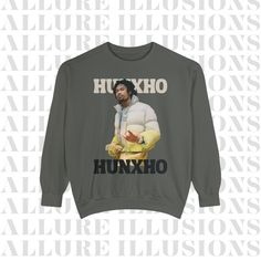 Hunxho Unisex Garment-dyed Sweatshirt - Etsy Heavyweight Letter Print Sweatshirt For Fall, Heavyweight Winter Sweatshirt With Graphic Print, Heavyweight Graphic Print Sweatshirt For Fall, Urban Style Winter Sweatshirt With Screen Print, Urban Heavyweight Sweatshirt For Fall, Heavyweight Urban Sweatshirt For Fall, Heavyweight Sweatshirt For Fall Streetwear, Relaxed Fit Sweats With Screen Print For Streetwear, Dyed Sweatshirt