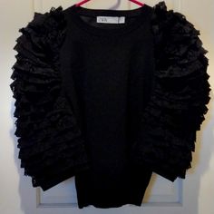 Zara 3/4 Sleeve Cropped Shirt. With Puff Lace Sleeve. New With Tags. Knot Crop Top, Black Crop Tee, White Crop Tank, Turtle Neck Crop Top, Satin Crop Top, Strapless Bustier, Corset Style Tops, Velvet Crop Top, Tie Crop Top