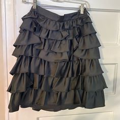 New With Tags S3 B52-6 Flared Ruffle Mini Skirt For Night Out, Evening Mini Skirt With Ruffles, Ruffled Flared Mini Skirt For Night Out, Night Out Ruffled Flared Mini Skirt, Ruffled Mini Skirt For Evening, Chic Evening Mini Skirt With Ruffles, Chic Ruffled Mini Skirt For Evening, Elegant Black Mini Skirt With Ruffles, Mini Ruffled Skirt For Evening