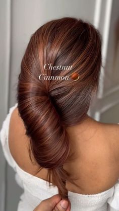 𝒮𝒶𝒽𝒾𝓁 𝐵𝒽𝒶𝓉𝓉𝒾 on Instagram: "Warm up your look with a touch of chestnut cinnamon—where rich brown meets a hint of spice!🌰 • • #hairbysahilbhatti #hairinspo #hairinspiration #hairideas #trendingreels #hairtransformation #hairinstagram #airtouchoriginal #airtouchoriginal #airtouchoriginal #balayage" Cinnamon Spice Brunette Hair, Chestnut Cinnamon Brown Hair, Chestnut Hair Color On Black Women, Hair Dye Ideas For Tan Skin Tone, Warm Auburn Balayage, Rich Cinnamon Brown Hair, Chestnut Cinnamon Hair, Cinnamon Hair Color Balayage, Cool Toned Copper Hair