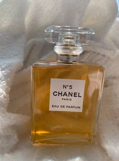 Chanel No 5 Perfume, Chanel N5, Penyimpanan Makeup, Chanel No5, Perfume Chanel, Chanel N° 5, Fragrances Perfume Woman