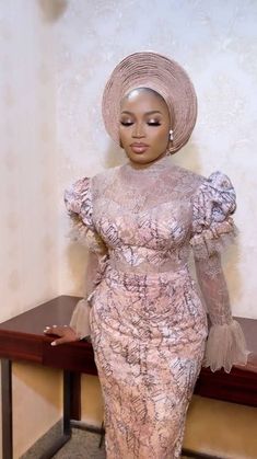 Turtle Neck Asoebi Styles, Lace Mixed With Plain Material Asoebi, Komole Style For Lace, Nigerian Lace Styles Dress 2023, Latest Lace Styles For Women, Lace Blouse Styles, Latest Lace Styles, Lace Styles For Wedding