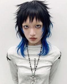 Dyed Hair Inspiration, Punk Hair, Alternative Hair, Hair Reference, Cut My Hair, Hair Inspo Color, Dream Hair, Art Model, Hairstyles Haircuts