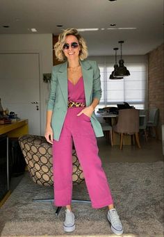 Colour Combinations Fashion, Color Blocking Outfits, Green Blazer, Event Outfit, Pink Pants, Colourful Outfits, Business Casual Outfits