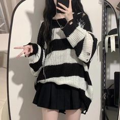 ❤Crash Border Loose Knit Sweater❤




Unit (cm)
 S.
 Length 68 Bust 130 Shoulder width 52 Sleeve length 50
 M.
 Length 69 Bust 134 Shoulder Width 53 Sleeve Length 51
 L.
 Length 70 Bust 138 Shoulder width 54 Sleeve length 52 Striped Sweaters, Egirl Style, Mode Emo, Mode Kawaii, Sweaters Women, Loose Knit Sweaters, Y2k Pink, Mode Kpop, Mein Style