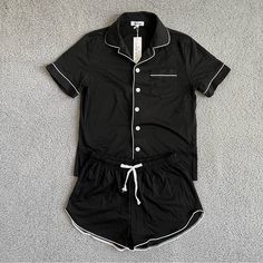 Aibrou Women’s Shorts & Top Pajama Set Sz Large Black & White Size - Large Color - Black & White Grgs00300 Black Cotton Short Set, Black Pajama Shorts For Summer Lounging, Black Short Sleeve Cotton Sleepwear, Black Cotton Pajama Party Sets, Black Cotton Short Sleeve Sleepwear, Black Relaxed Fit Summer Sleepwear, Black Summer Pajama Party Sets, Black Short Sleepwear For Pajama Party, Black Short Sleepwear For Lounging